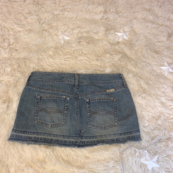 Abercrombie & Fitch Jean Skirt - Picture 2 of 2